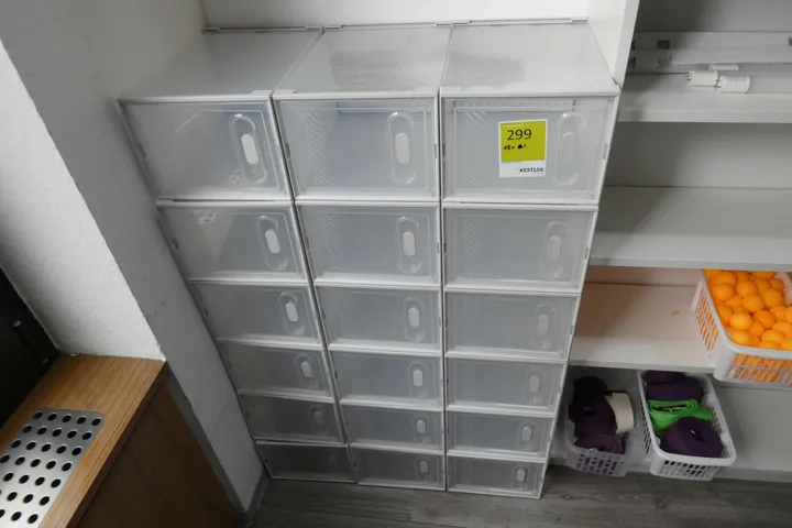 Kunststoffächer (18 Stück), ohne Inhalt
